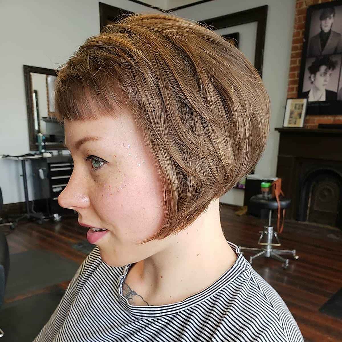 21 Short, Stacked Inverted Bob Haircut Ideas to Spice Up Your Style