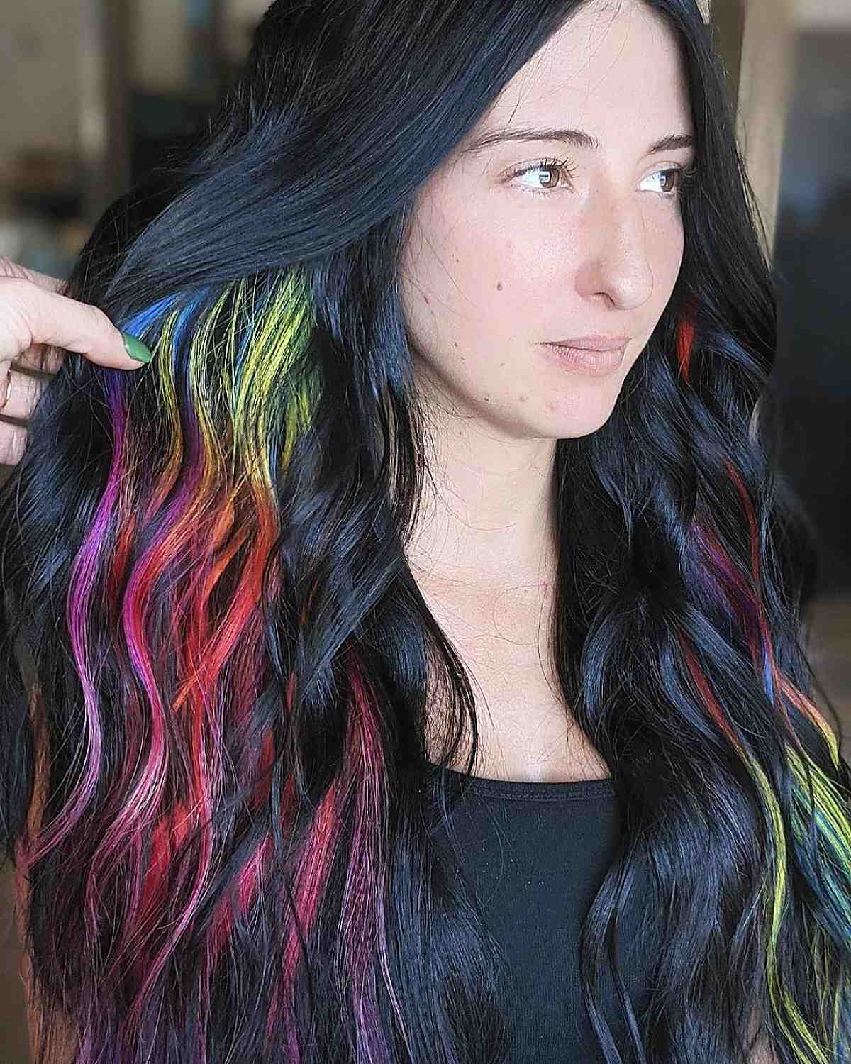 34 Peekaboo Highlights For Fun, Edgy Women (Photo Ideas)