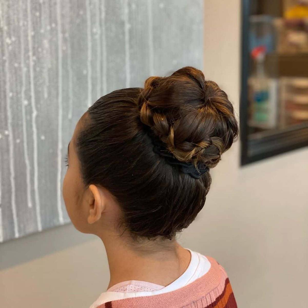 16 Gorgeous Braided Bun Hairstyle Ideas That Are Easy to Do
