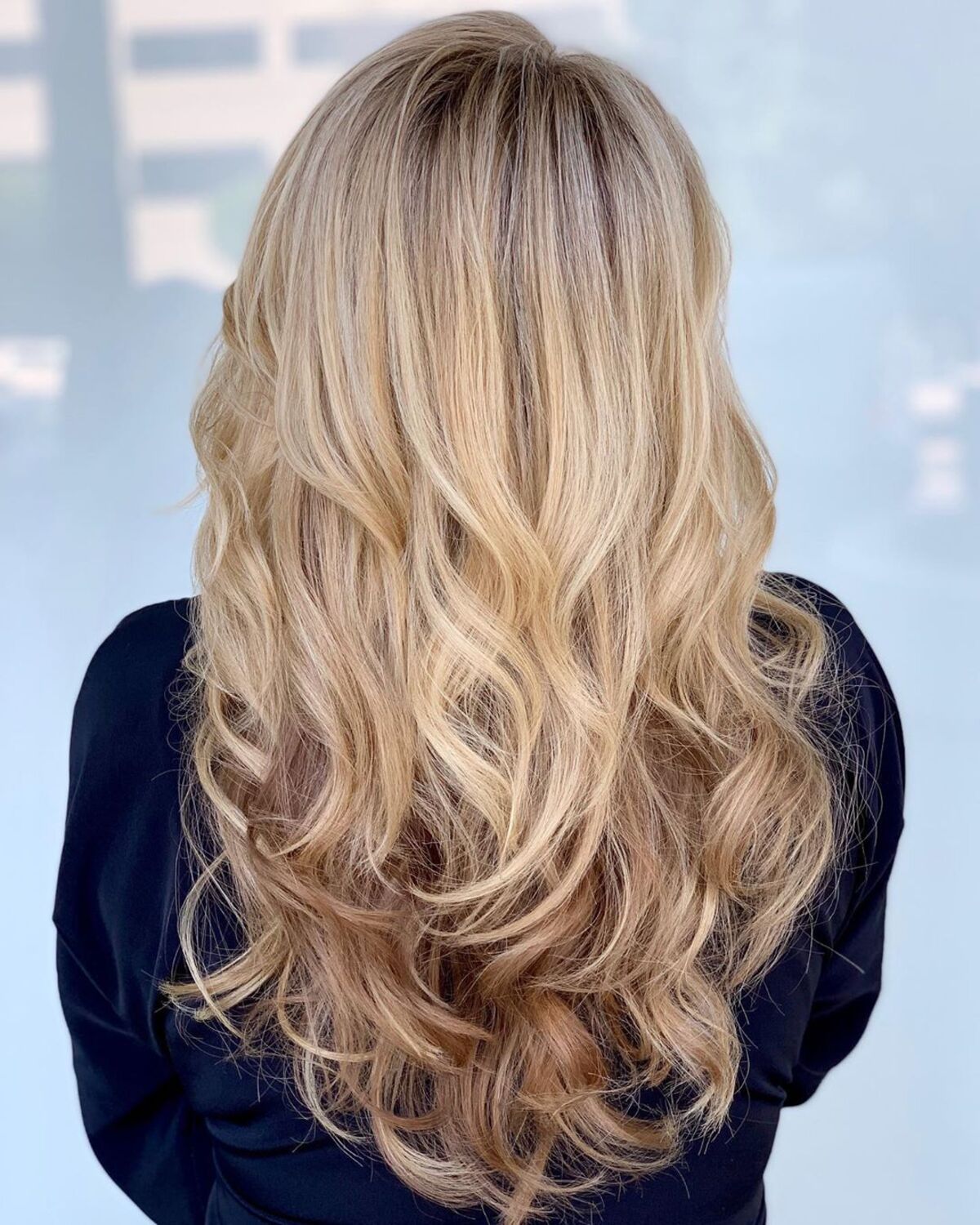 18 Best Ways to Get Light Blonde Highlights Right Now