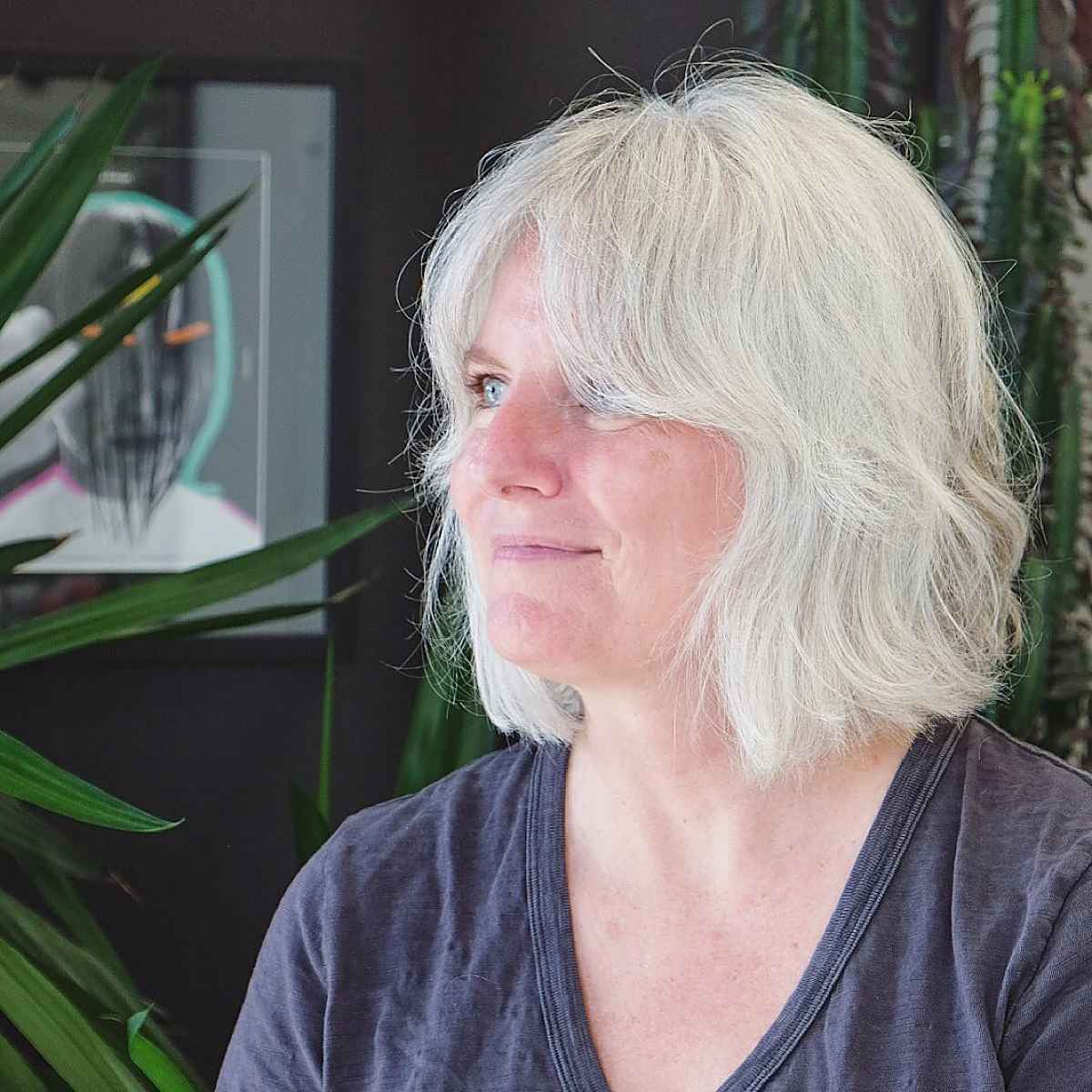 26 Best Ways to Pair a Long Bob with Curtain Bangs
