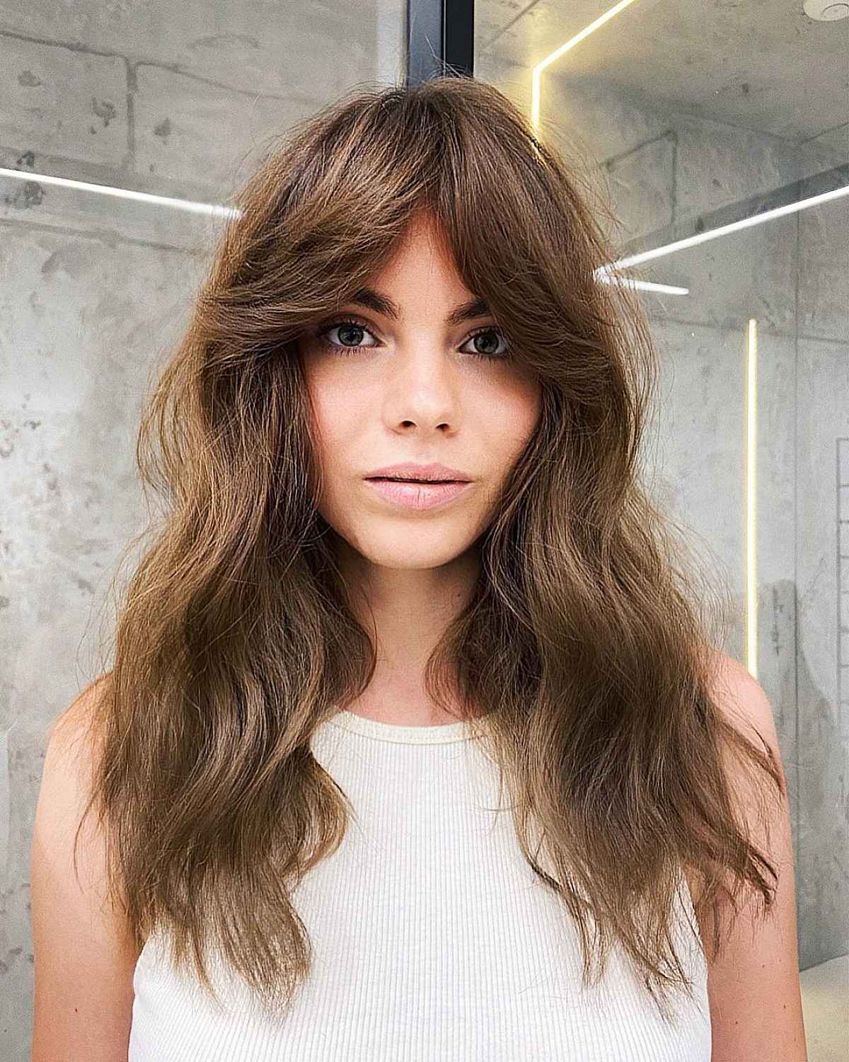 26 Face-Framing Layered Hair with Curtain Bangs Hairstyle Ideas