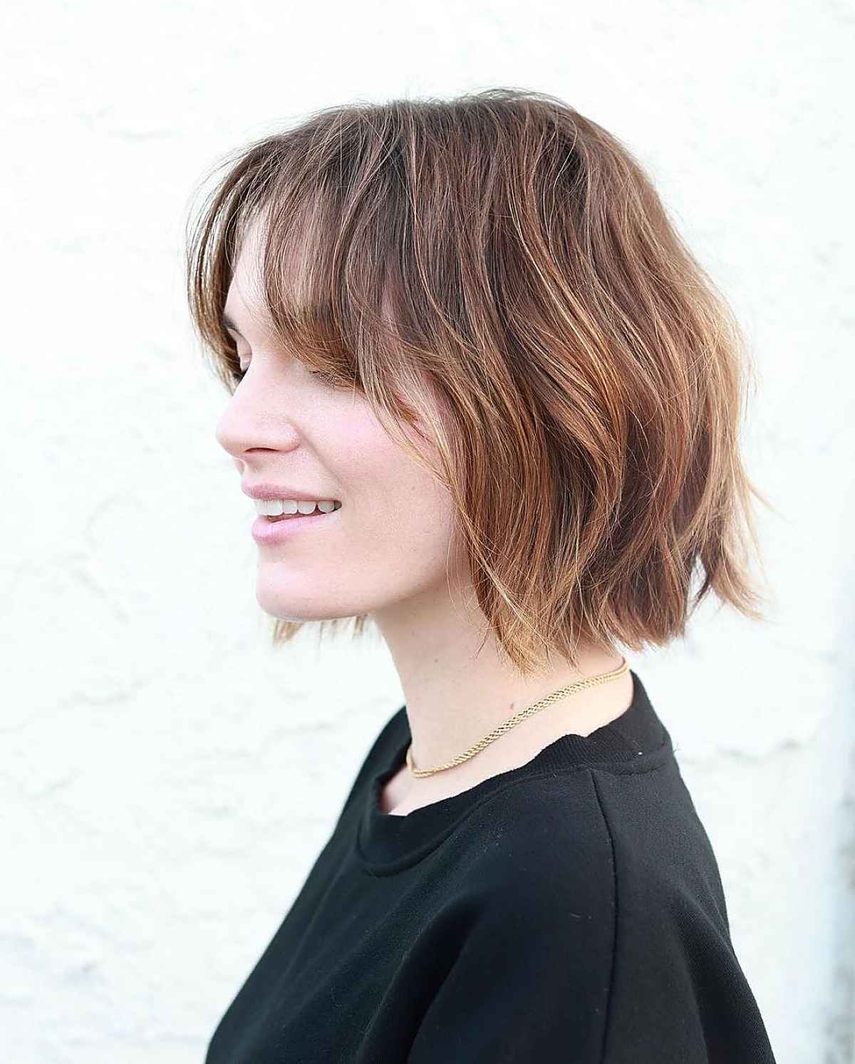26 Face-Framing Layered Hair with Curtain Bangs Hairstyle Ideas