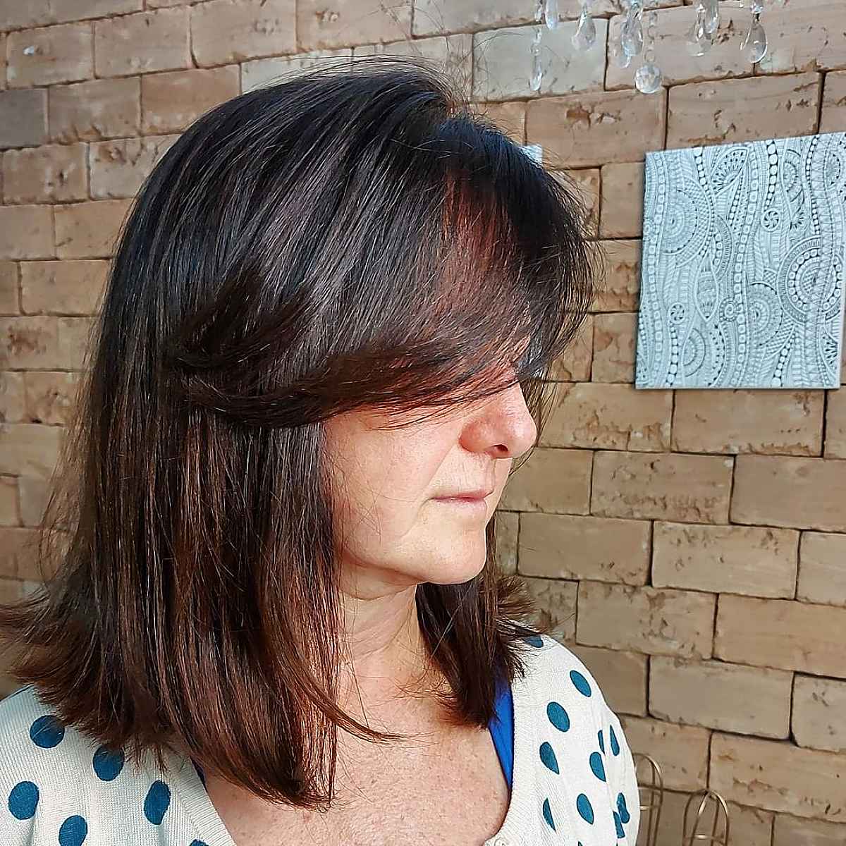 26 Low-Maintenance Medium-Length Haircuts for Busy Women