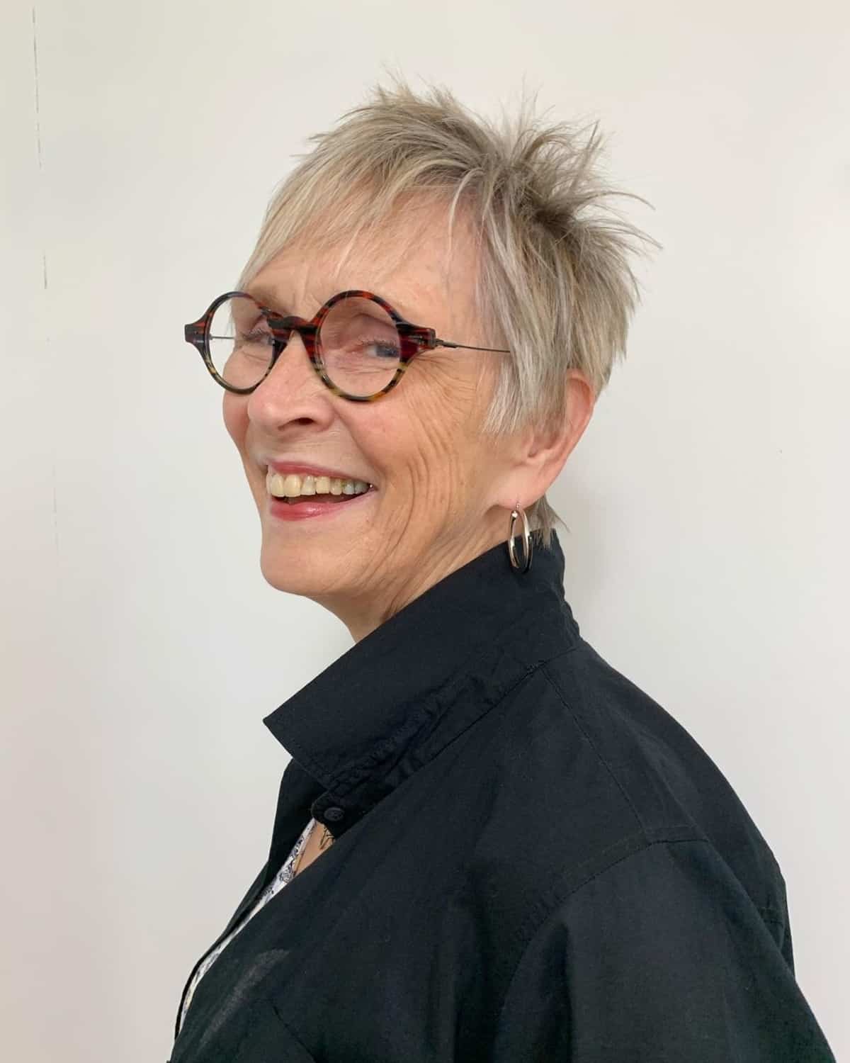 26 Ultra-Flattering Hairstyles for Women Over 70 with Glasses