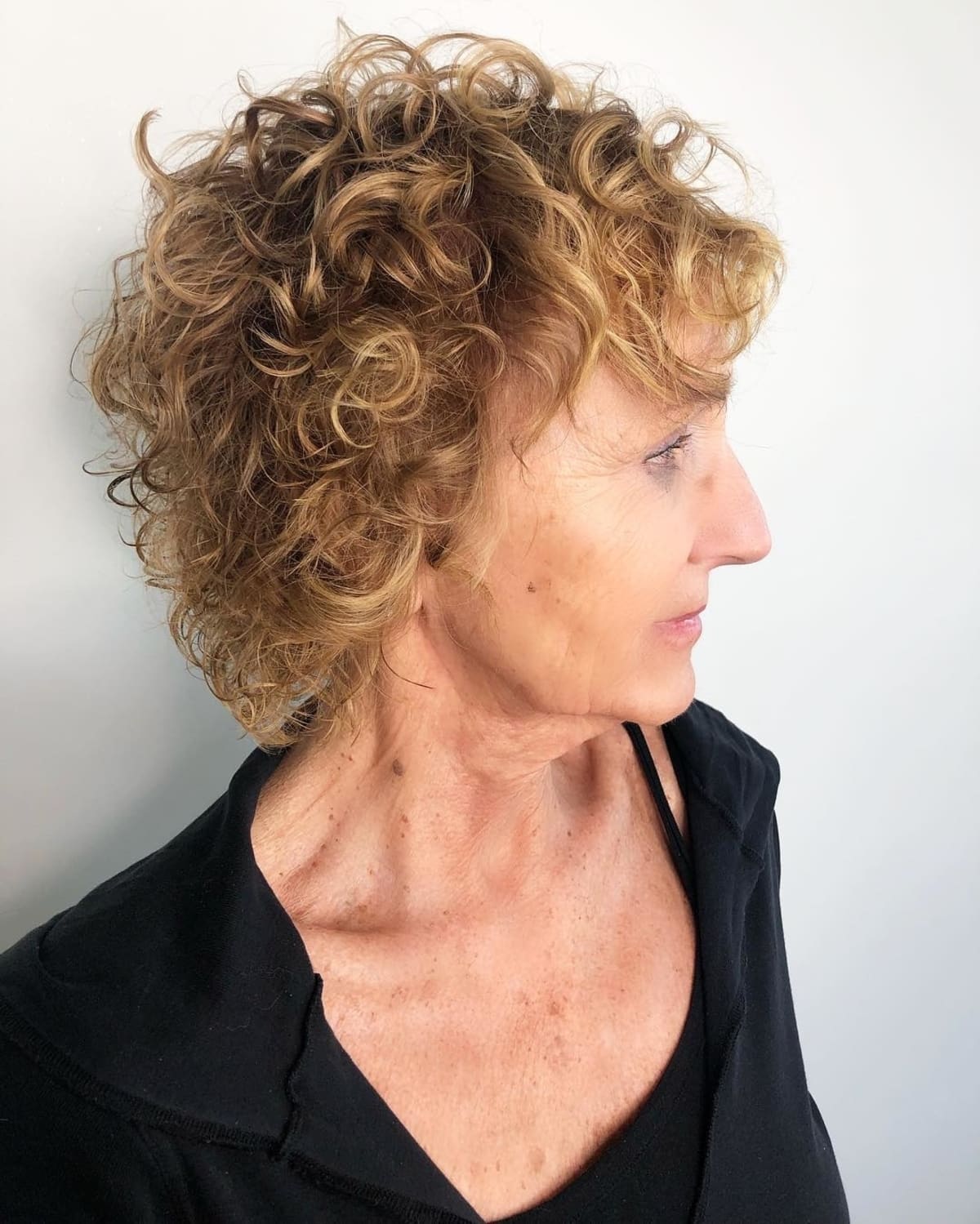 26 Edgy Haircuts for Older Women with a Zest for Life