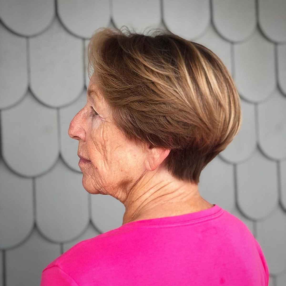 25 Stylish Wedge Haircuts for Women Over 60