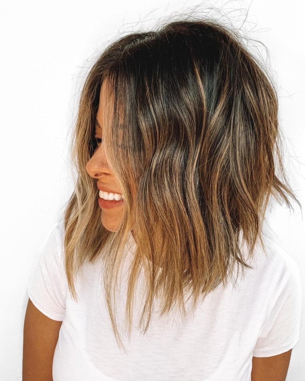 20 Fantastic Short to Medium Layered Haircuts for That In-Between Length