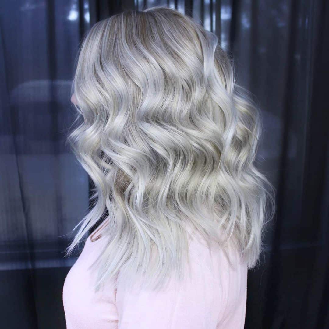19 Examples That Prove White Blonde Hair Is In for 2021