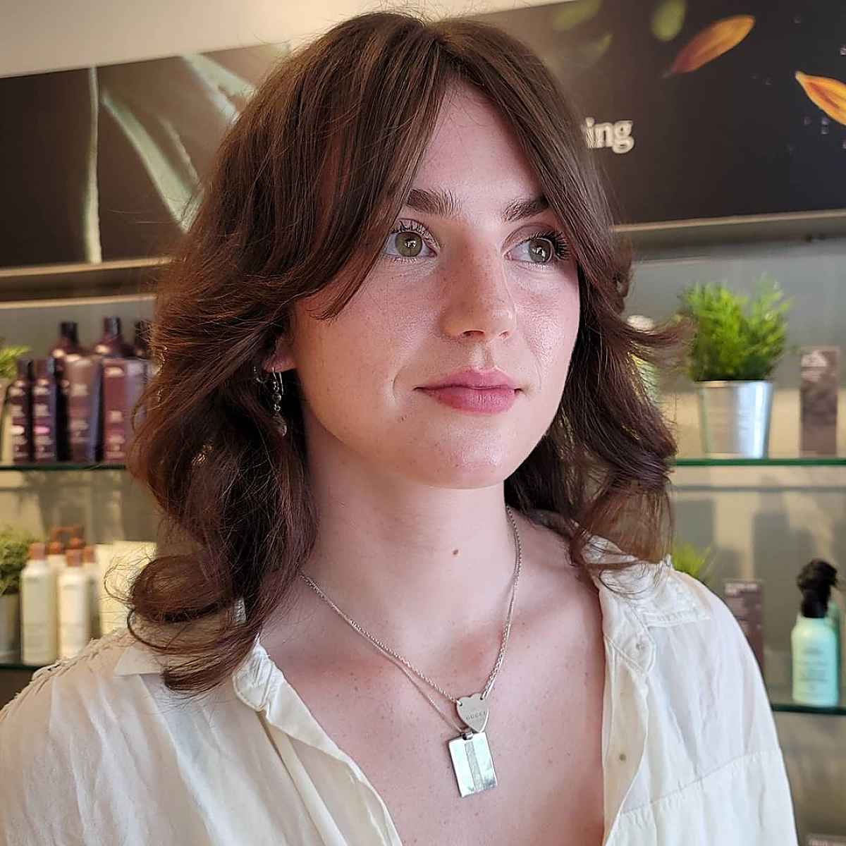 26 Flattering Ways to Wear Bangs for Women with Small Foreheads