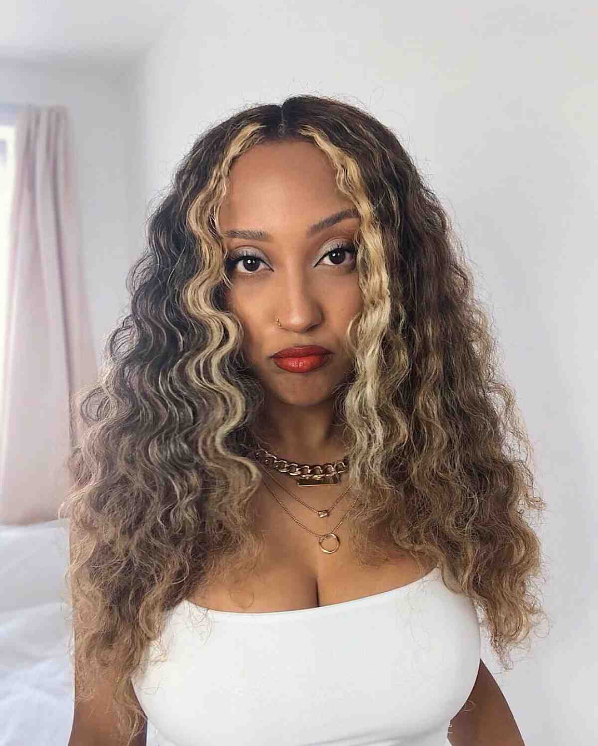 26 Stunning Money Piece Hair Highlights for a Face-Framing Trend