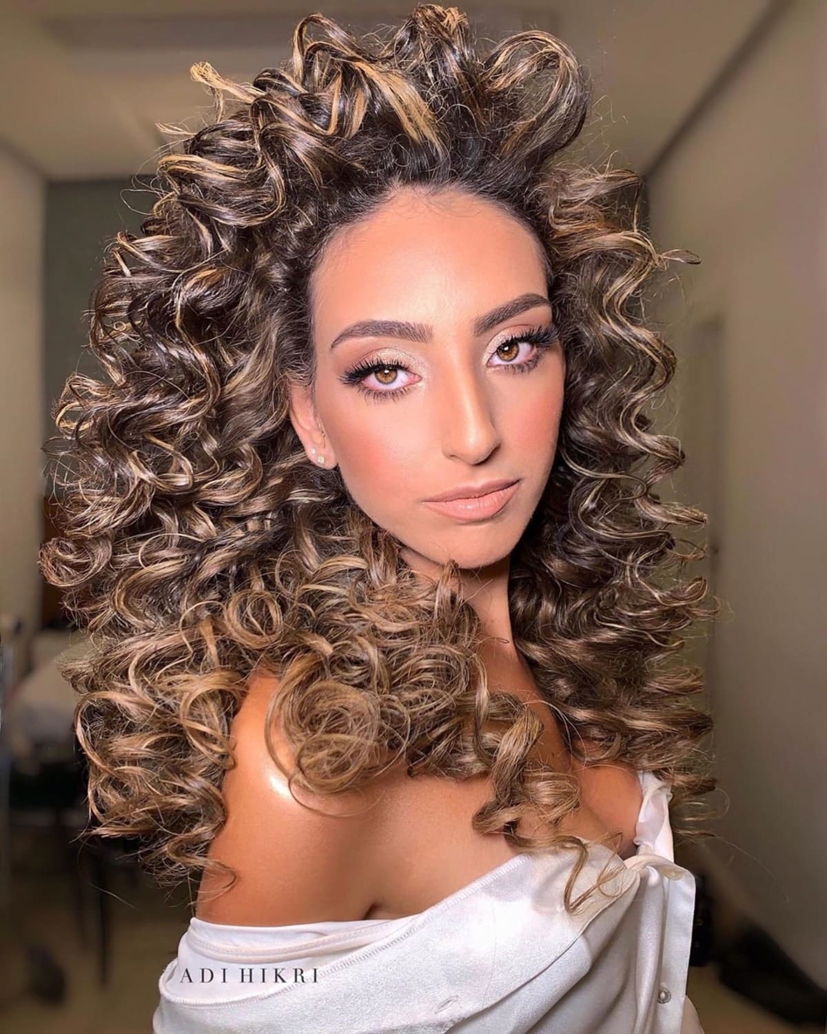 23 Ways to Get Brown Highlights on Black Hair for Stunning Dimension