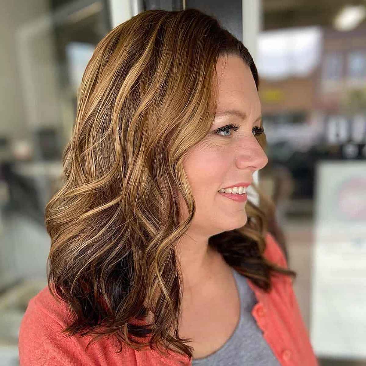 Top 10 Fall Hair Colors for Women Over 40 in 2021