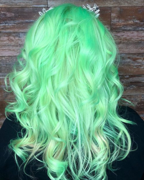 Light to Dark Green Hair Colors &#8211; 20 Ideas to See (Photos)