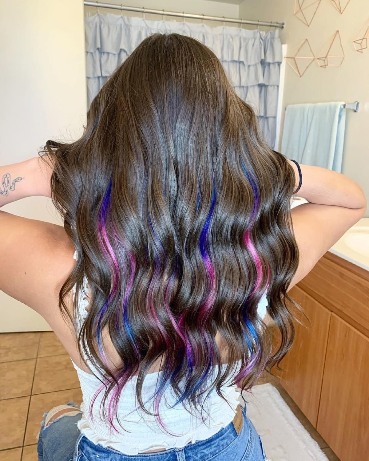 34 Peekaboo Highlights For Fun, Edgy Women (Photo Ideas)