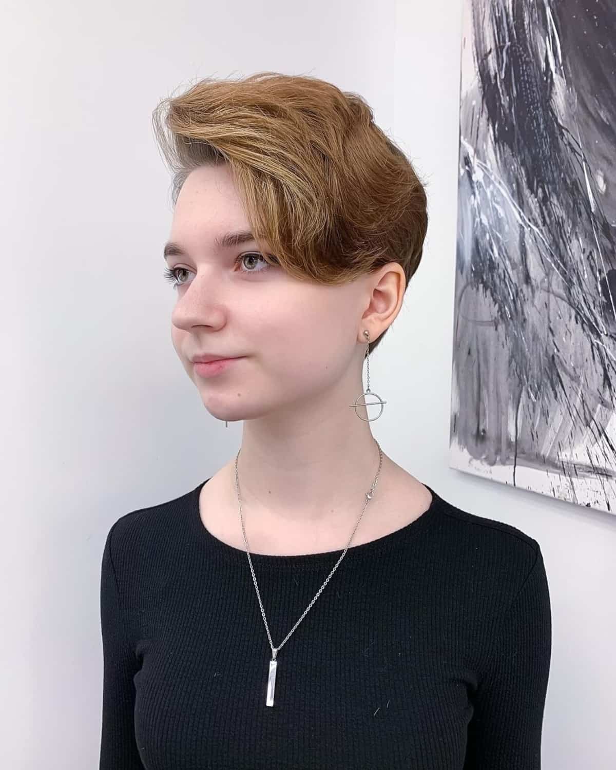 26 Cutest Pixie Cuts for Wavy Hair That Are Trending Right Now