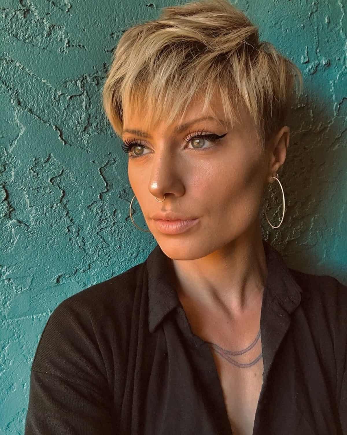 26 Cutest Pixie Cuts for Wavy Hair That Are Trending Right Now