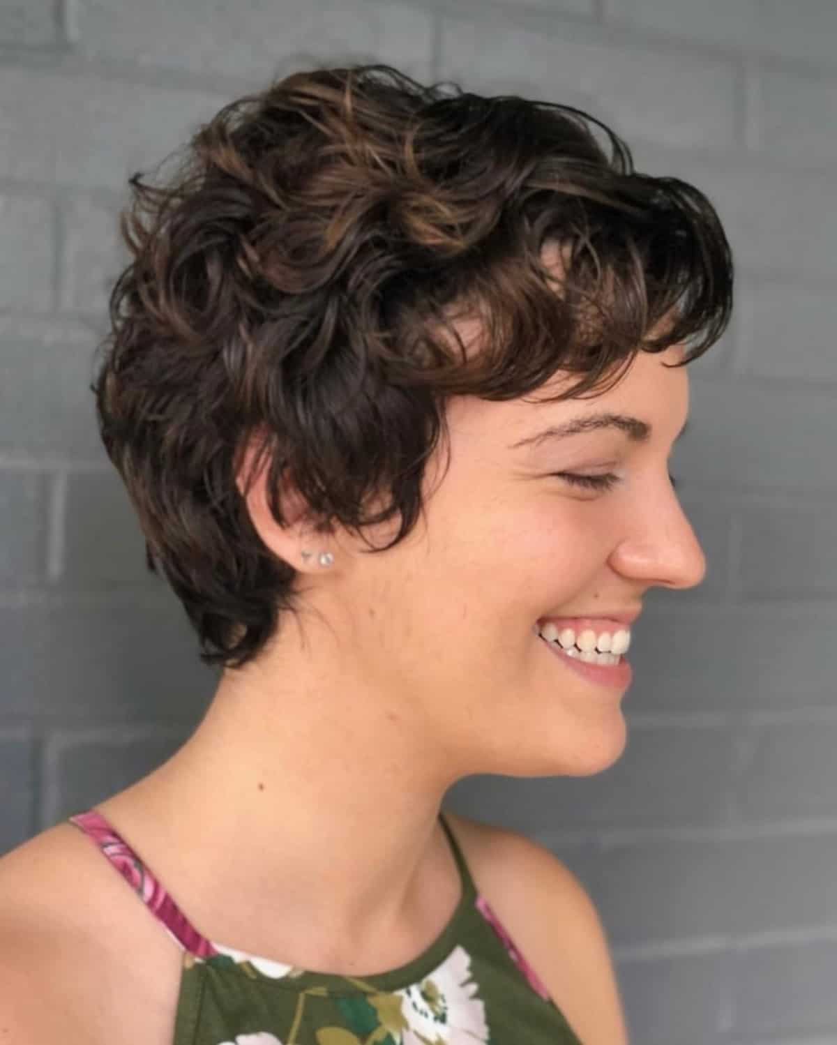 26 Cutest Pixie Cuts for Wavy Hair That Are Trending Right Now