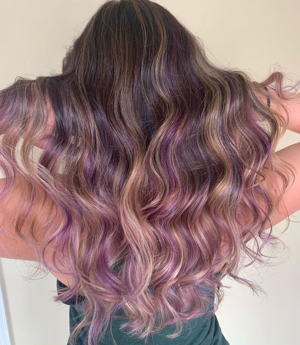 18 Best Ways to Get Light Blonde Highlights Right Now
