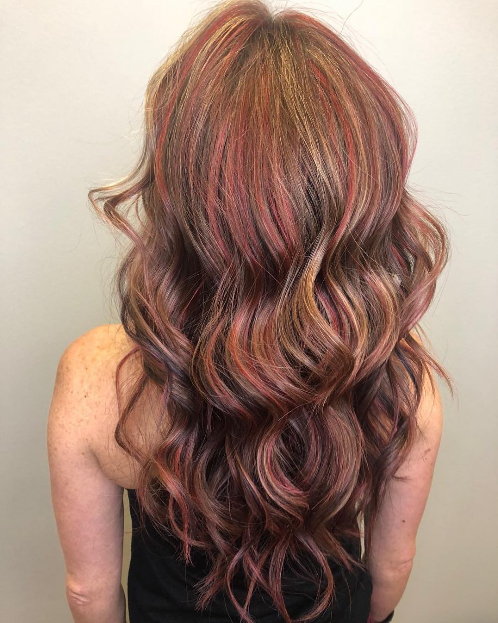 17 Best Reddish Brown Hair AKA &#8220;Red Brown Hair&#8221; Color Ideas