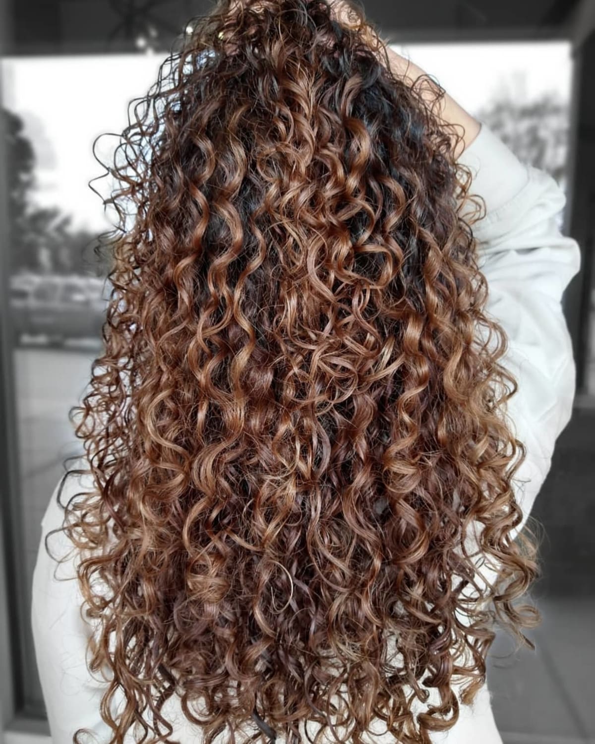 21 Stunning Examples of Balayage for Dark Hair (2021 Pics)