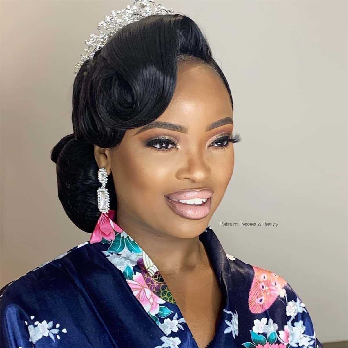 21 Gorgeous Bridesmaid Hairstyles for The Brides Big Day