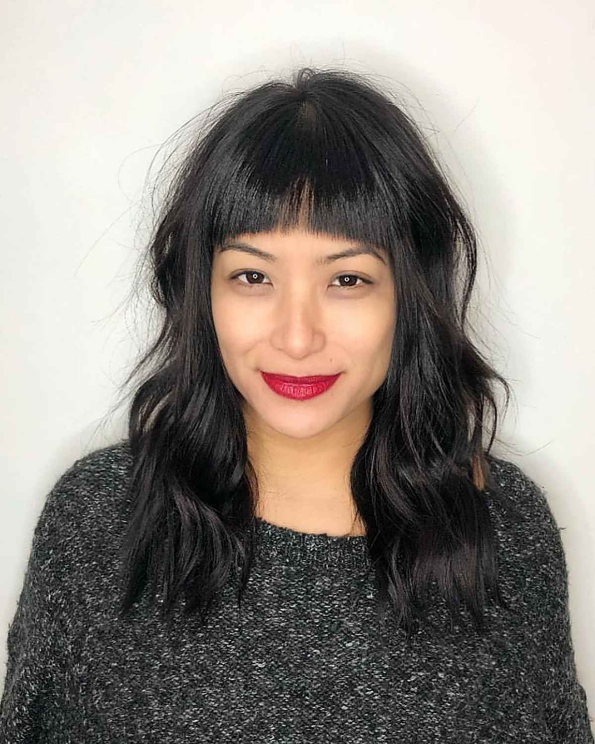 26 Flattering Ways to Wear Bangs for Women with Small Foreheads