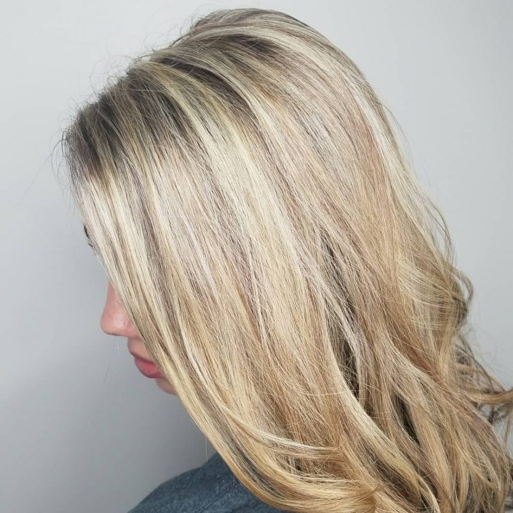 28 Blonde Hair With Lowlights You Have to See in 2021