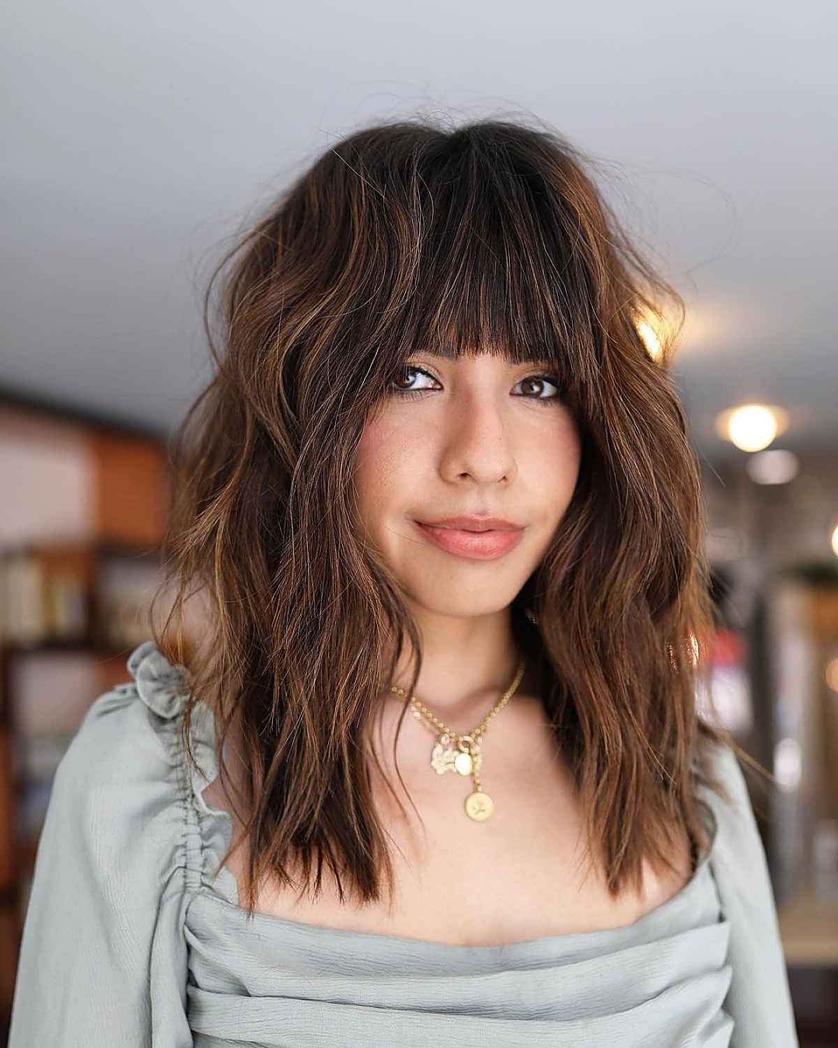 26 Low-Maintenance Shaggy Haircuts with Bangs for Busy &#038; Trendy Women
