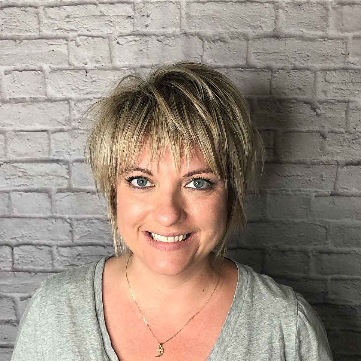 26 Low-Maintenance Shaggy Haircuts with Bangs for Busy &#038; Trendy Women