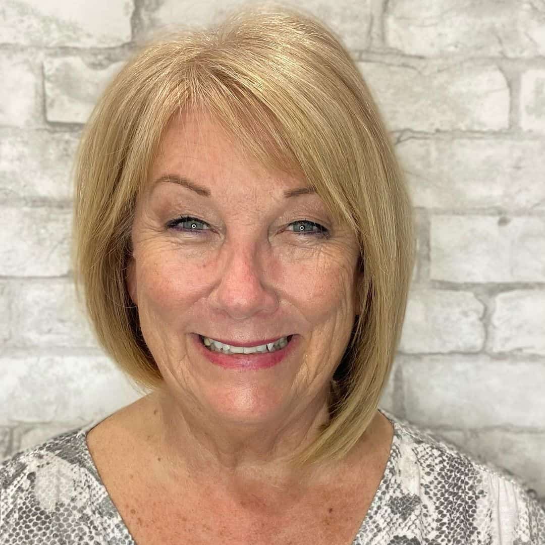 28 Easy and Stylish Short Bobs With Bangs for Women Over 60