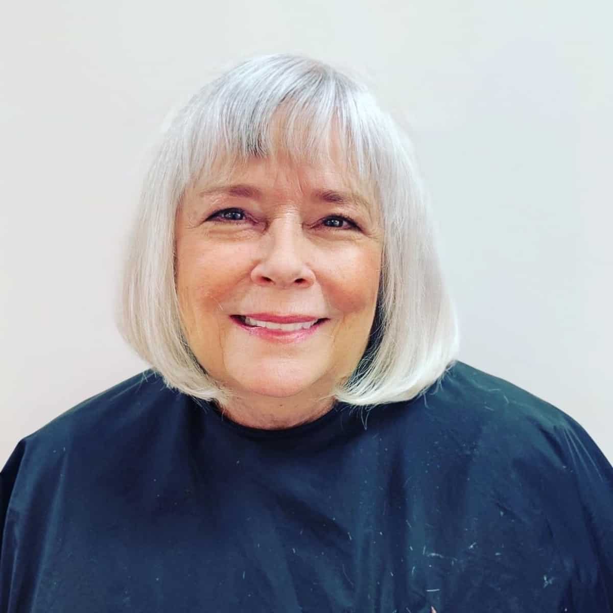 27 Gorgeous Short Bobs for Older Women with Style