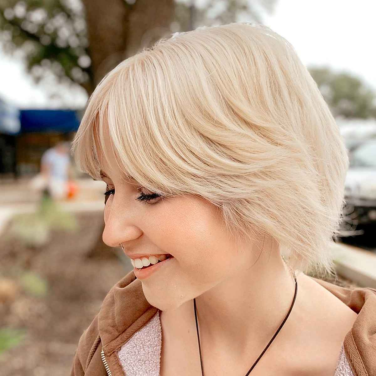 26 Face-Framing Layered Hair with Curtain Bangs Hairstyle Ideas