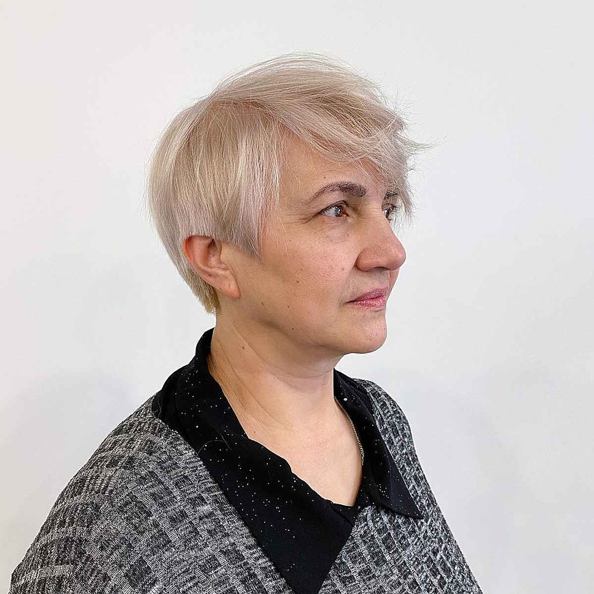 26 Edgy Haircuts for Older Women with a Zest for Life