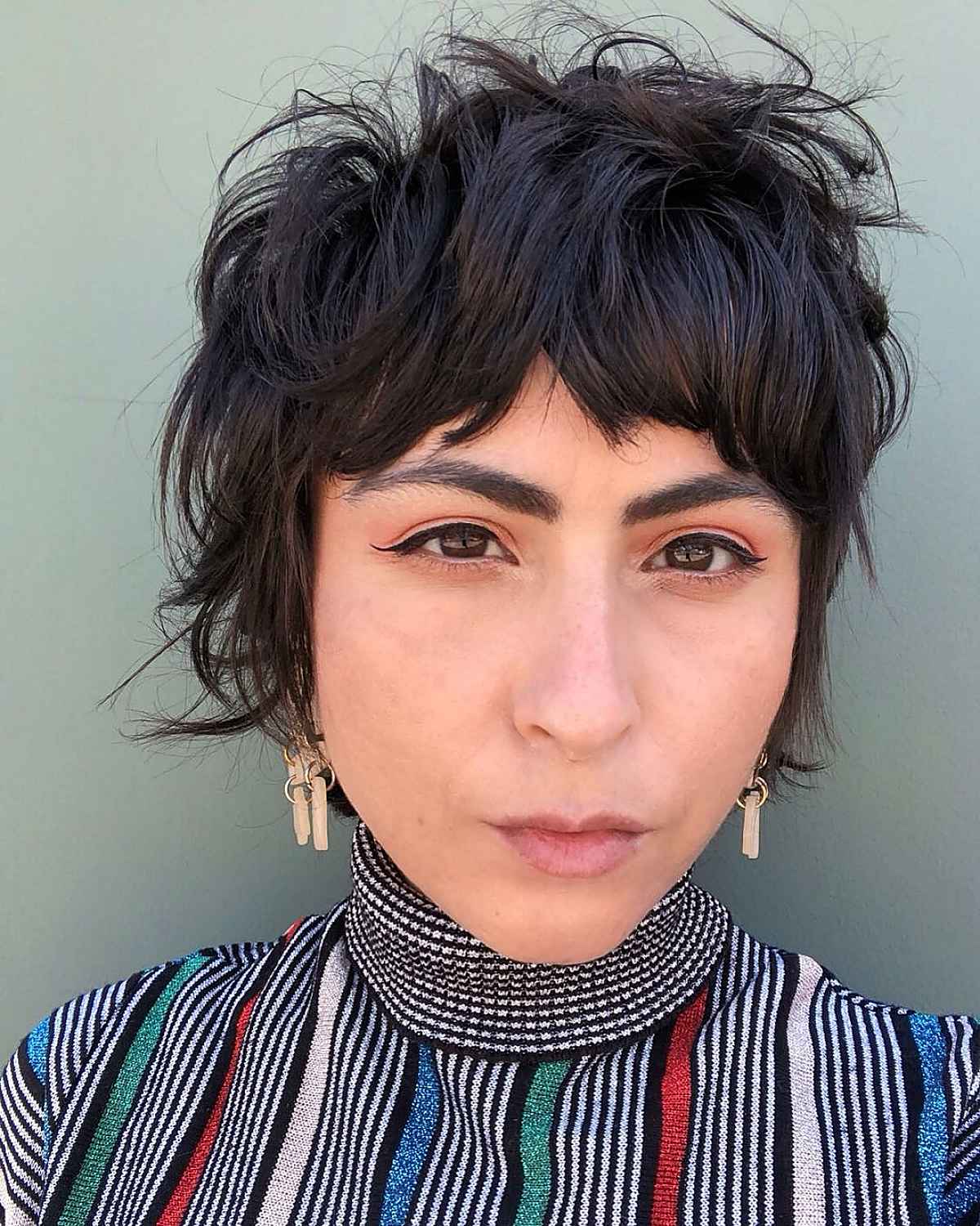 26 Low-Maintenance Shaggy Haircuts with Bangs for Busy &#038; Trendy Women