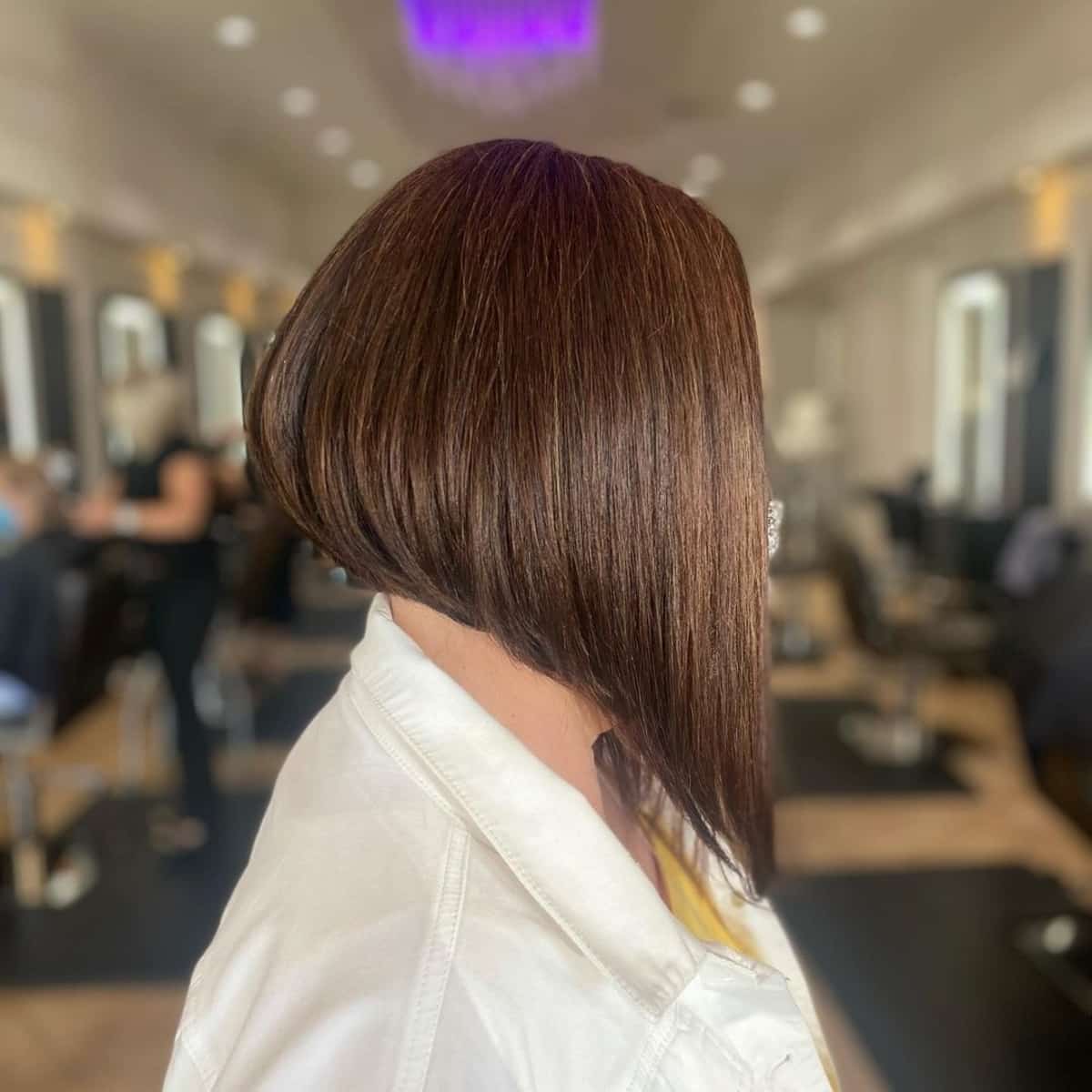 20 Fantastic Short to Medium Layered Haircuts for That In-Between Length