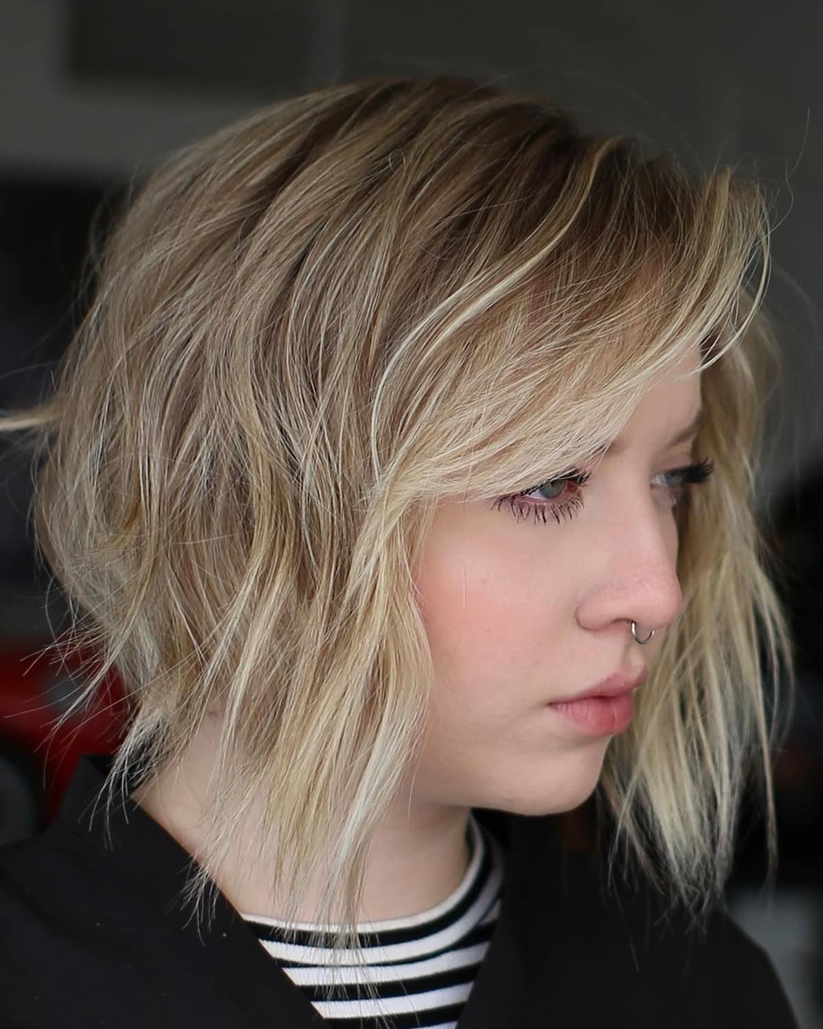 20 Fantastic Short to Medium Layered Haircuts for That In-Between Length