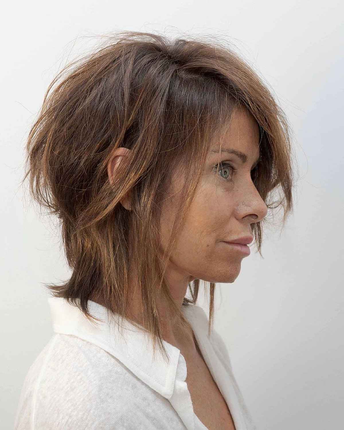 26 Low-Maintenance Medium-Length Haircuts for Busy Women
