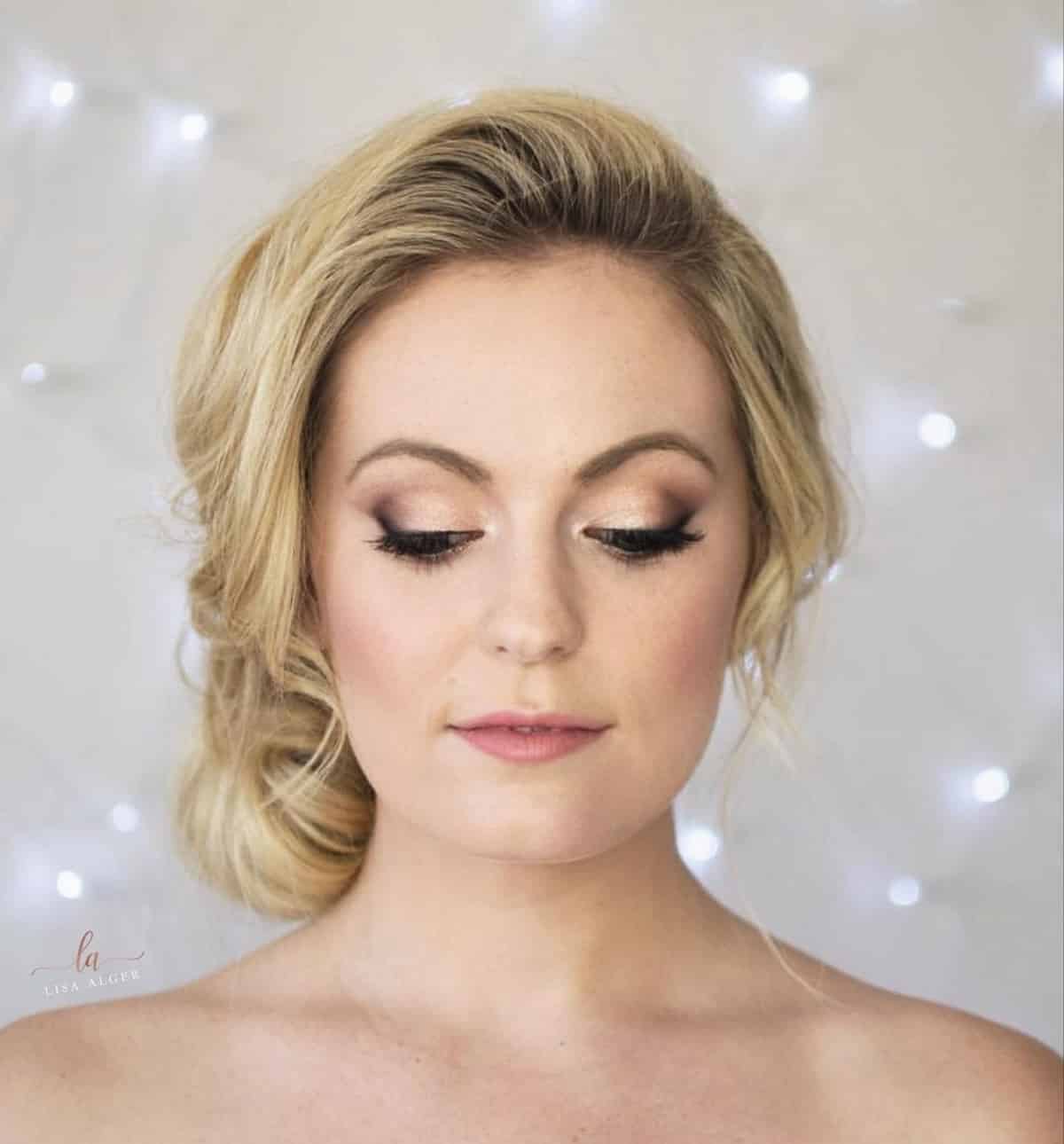 21 Gorgeous Bridesmaid Hairstyles for The Brides Big Day