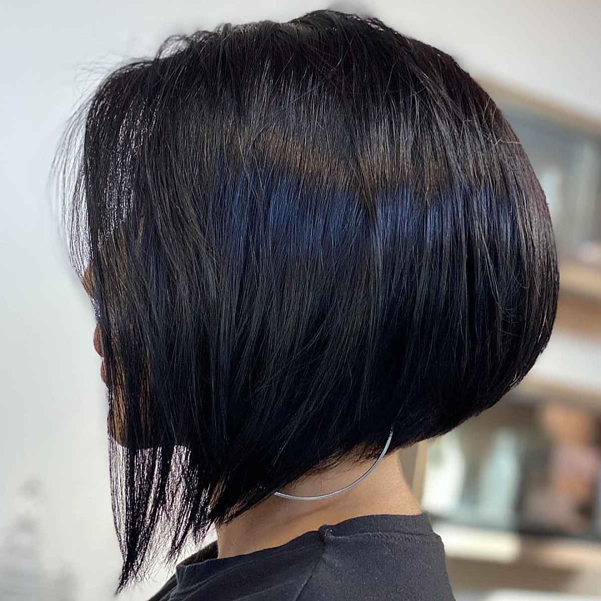 21 Short, Stacked Inverted Bob Haircut Ideas to Spice Up Your Style
