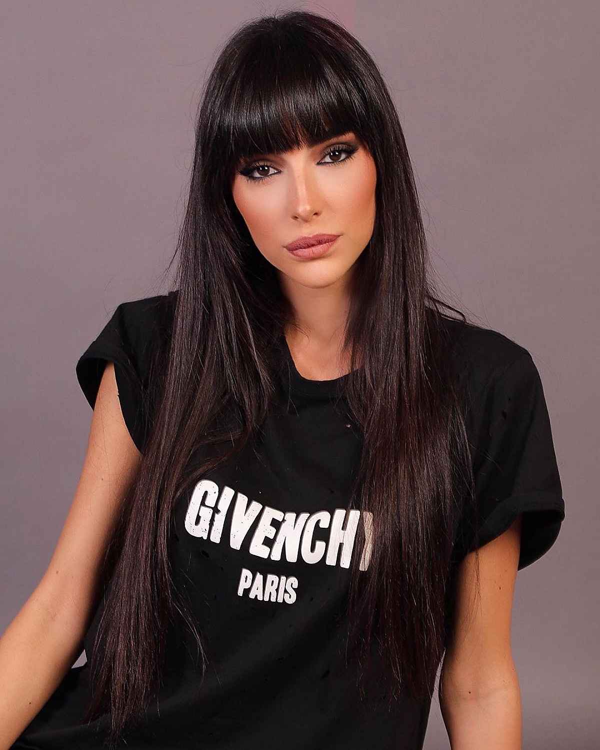 26 Flattering Ways to Wear Bangs for Women with Small Foreheads