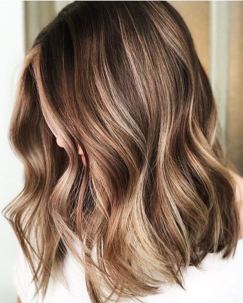 34 Best Caramel Highlights for Every Skin Tone Trending in 2021