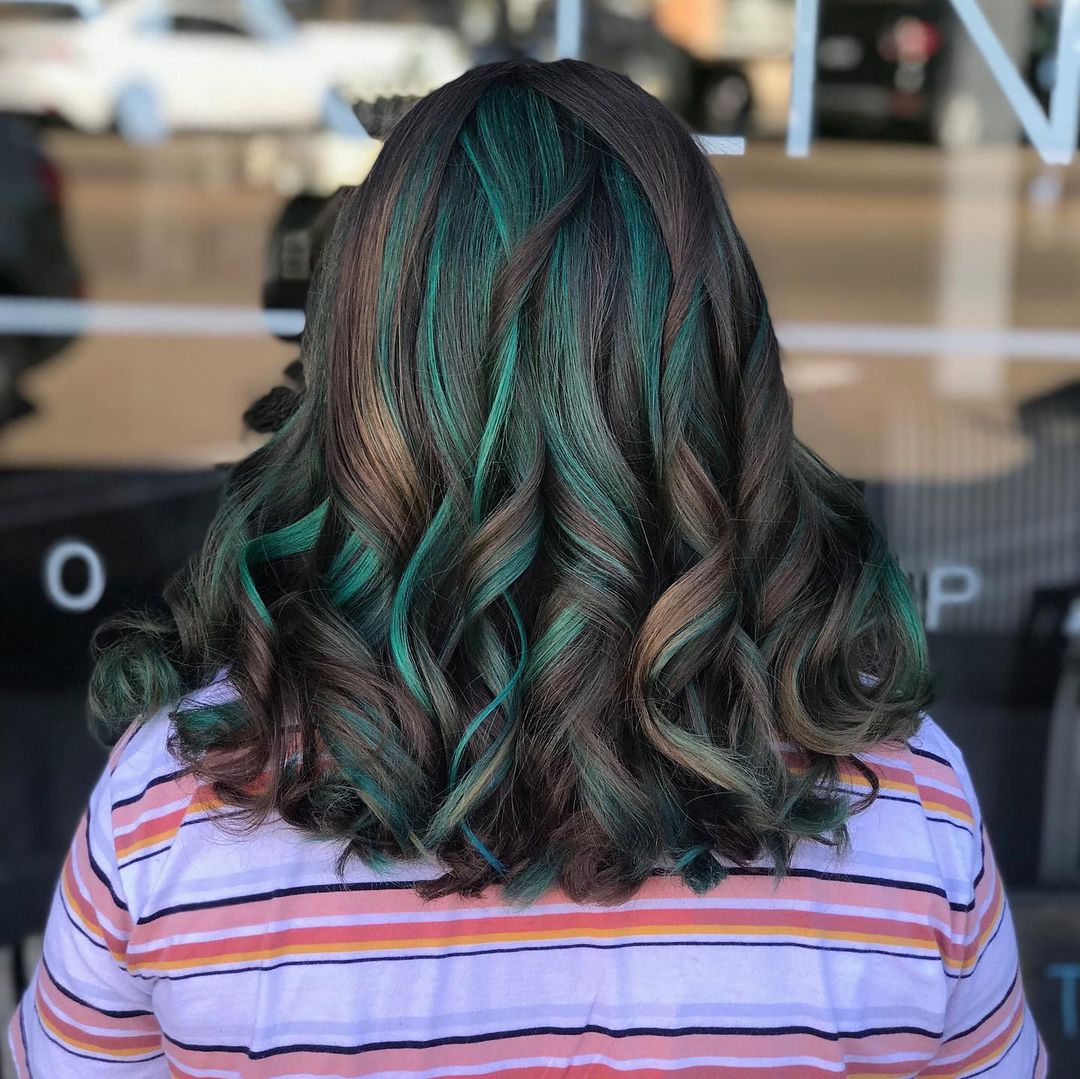 22 Incredible Teal Hair Color Ideas Trending in 2021