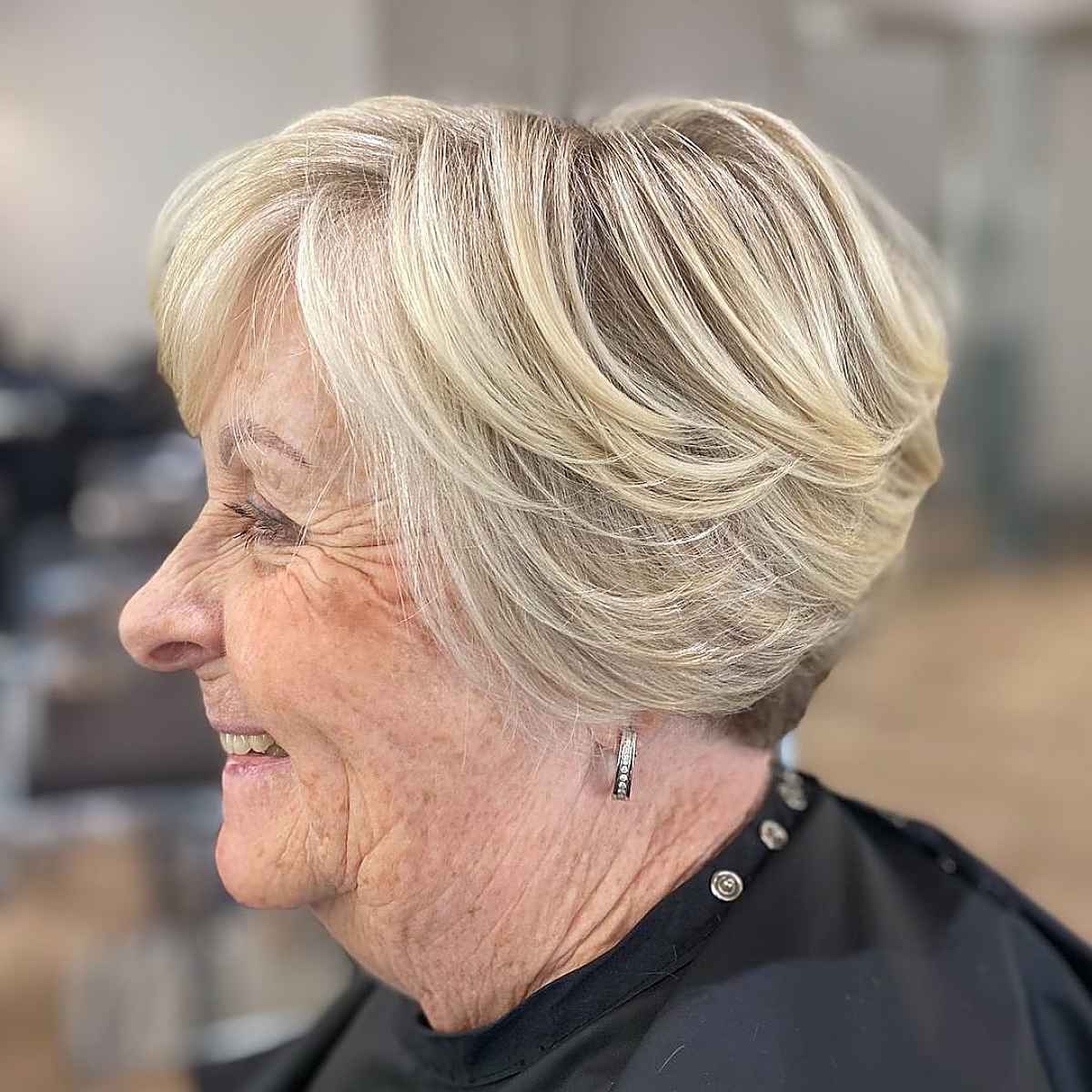 25 Stylish Wedge Haircuts for Women Over 60