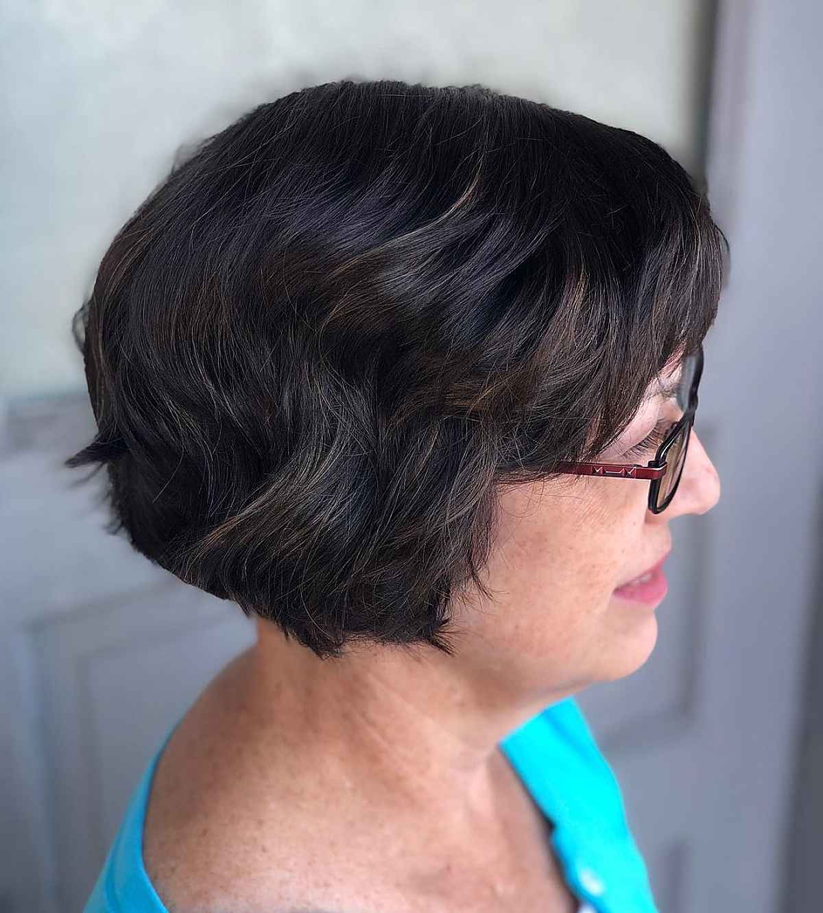 25 Stylish Wedge Haircuts for Women Over 60