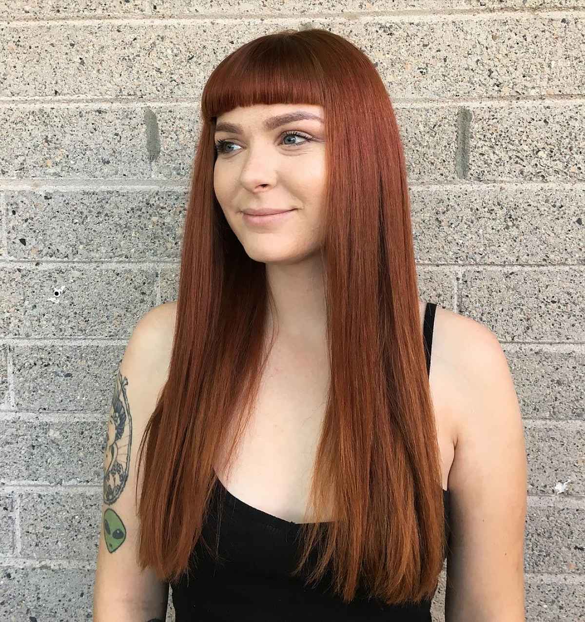 26 Flattering Ways to Wear Bangs for Women with Small Foreheads