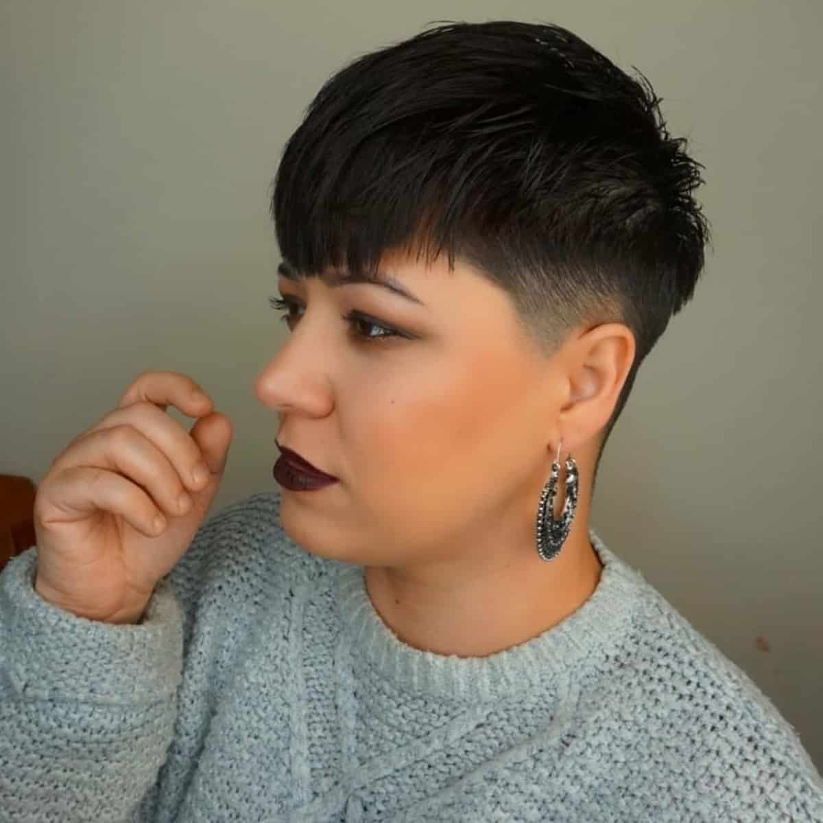 16 Modern Bowl Cut Haircut Ideas for Women