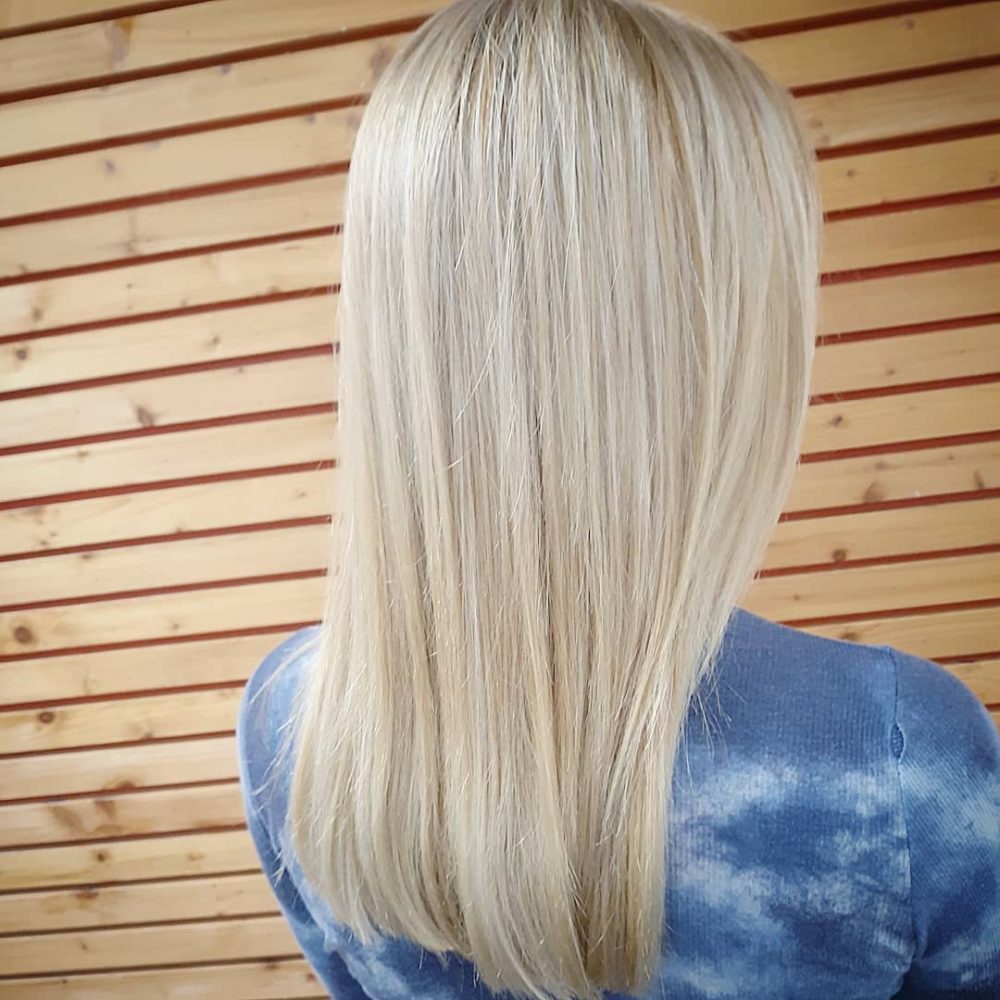 Light Ash Blonde Hair: What It Looks Like + 20 Trendy Examples