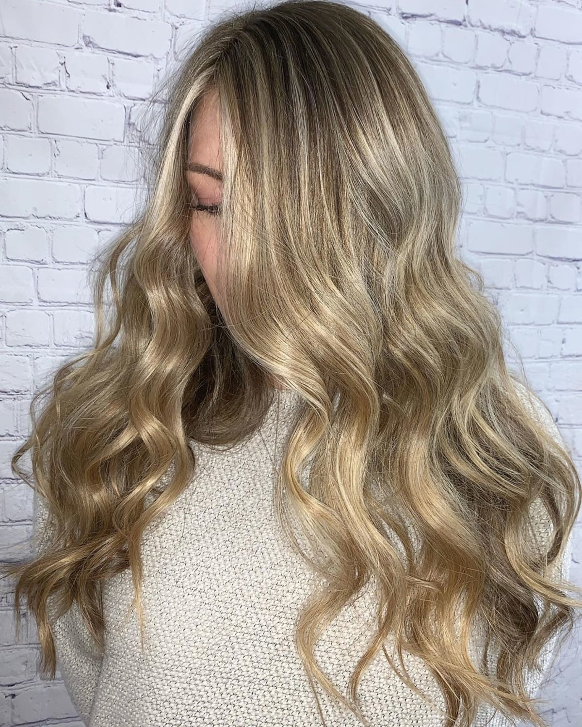 24 Best Ways to Get a Sandy Blonde Hair Color for Natural Depth