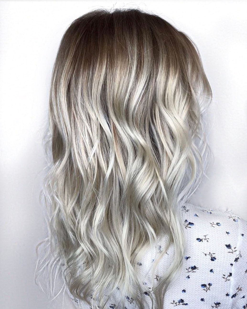 19 Examples That Prove White Blonde Hair Is In for 2021